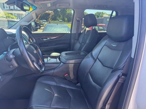 Used 2016 Cadillac Escalade 4WD image 34