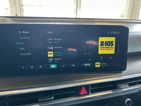 Used 2025 Kia Sorento SX Prestige image 33