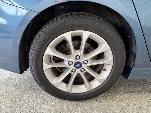 Used 2019 Ford Fusion SE FWD image 23