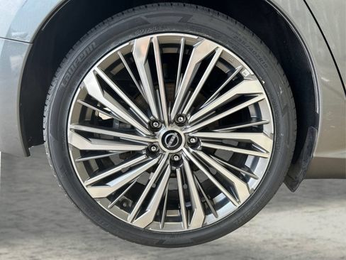 Used 2023 Nissan Altima 2.5 SL FWD image 23