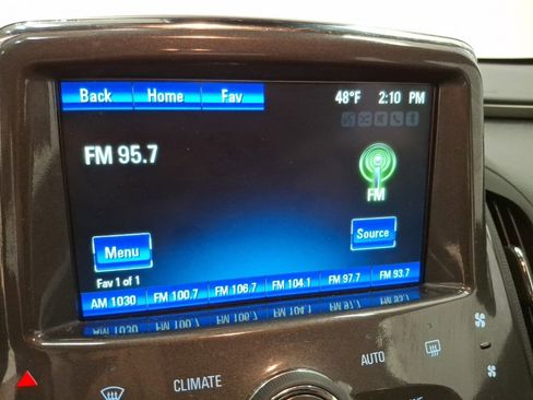 Used 2014 Chevrolet Volt w/ Enhanced Safety Package 2 image 22