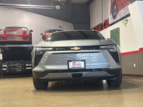 Used 2024 Chevrolet Blazer EV LT AWD/4WD image 43