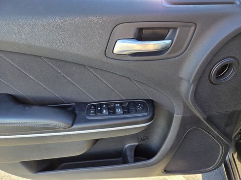 Used 2023 Dodge Charger SXT image 17