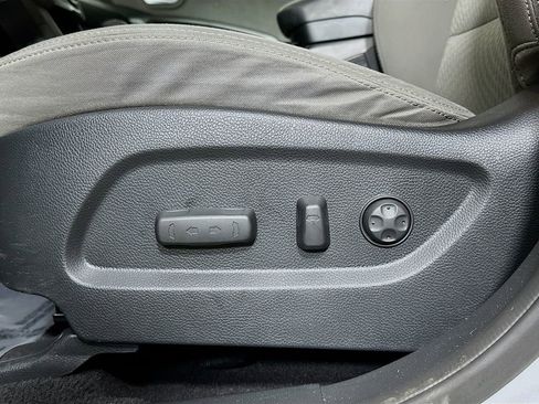 Used 2017 Hyundai Santa Fe SE image 22