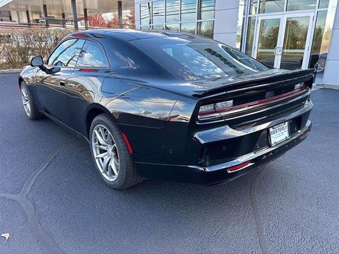 Used 2025 Dodge Charger Scat Pack w/ Track Pack image 5