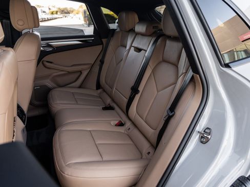 New 2026 Porsche Macan AWD/4WD image 35