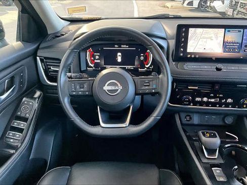 Certified 2024 Nissan Rogue SL w/ SL Premium Package image 5