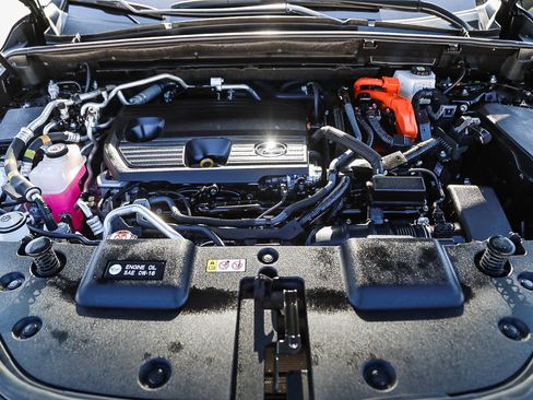 Used 2024 Lexus NX 450h+ F Sport image 24