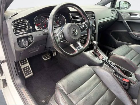 Used 2020 Volkswagen GTI SE FWD image 23