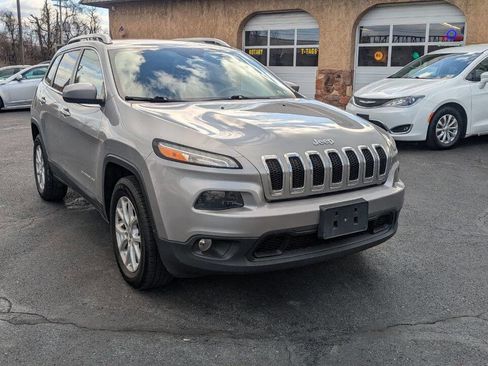 Used 2016 Jeep Cherokee Latitude image 20