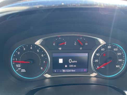 Used 2021 Chevrolet Traverse LT w/ LT Premium Package AWD/4WD image 41