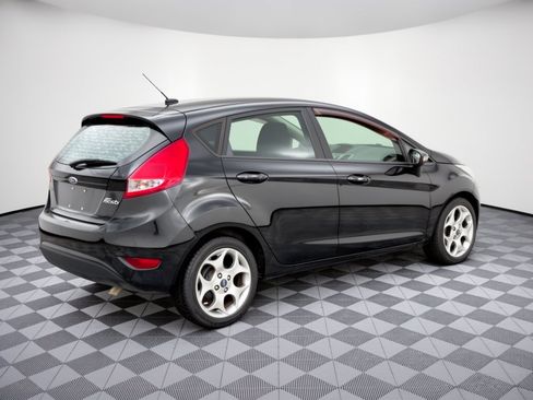 Used 2012 Ford Fiesta SES FWD image 9