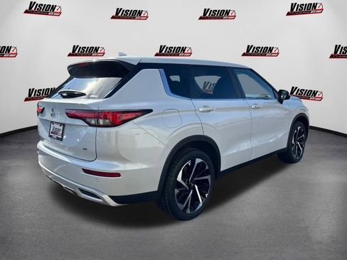 Used 2023 Mitsubishi Outlander SE image 5