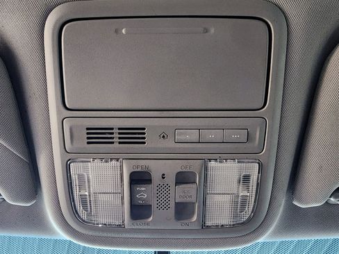 Used 2012 Honda Odyssey EX-L image 32