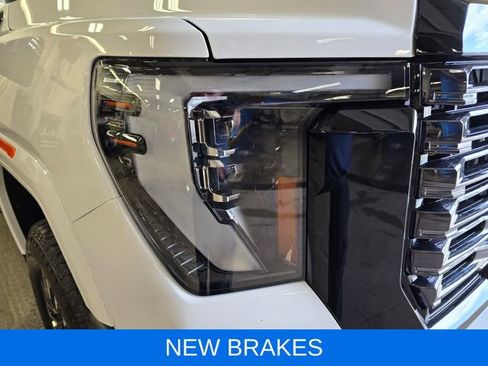 Used 2025 GMC Sierra 3500 Denali Ultimate image 5