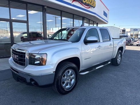 Used 2010 GMC Sierra 1500 SLT w/ SLT Convenience Package AWD/4WD image 1