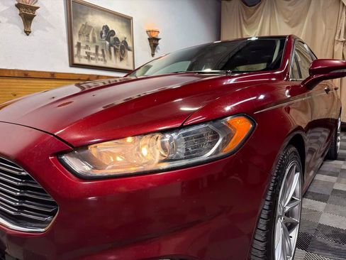 Used 2016 Ford Fusion Titanium FWD image 8