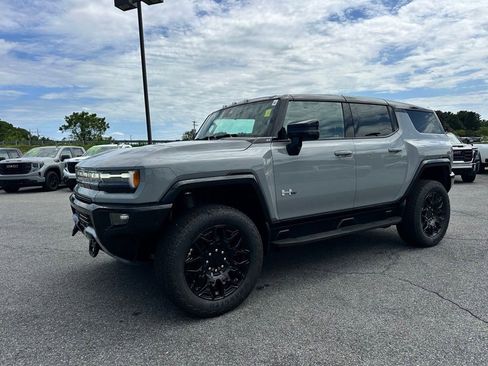 New 2026 GMC Hummer EV SUV w/ LPO, Sport Package image 2