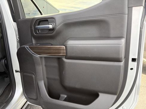 Used 2021 Chevrolet Silverado 1500 LT Trail Boss w/ Convenience Package II image 34