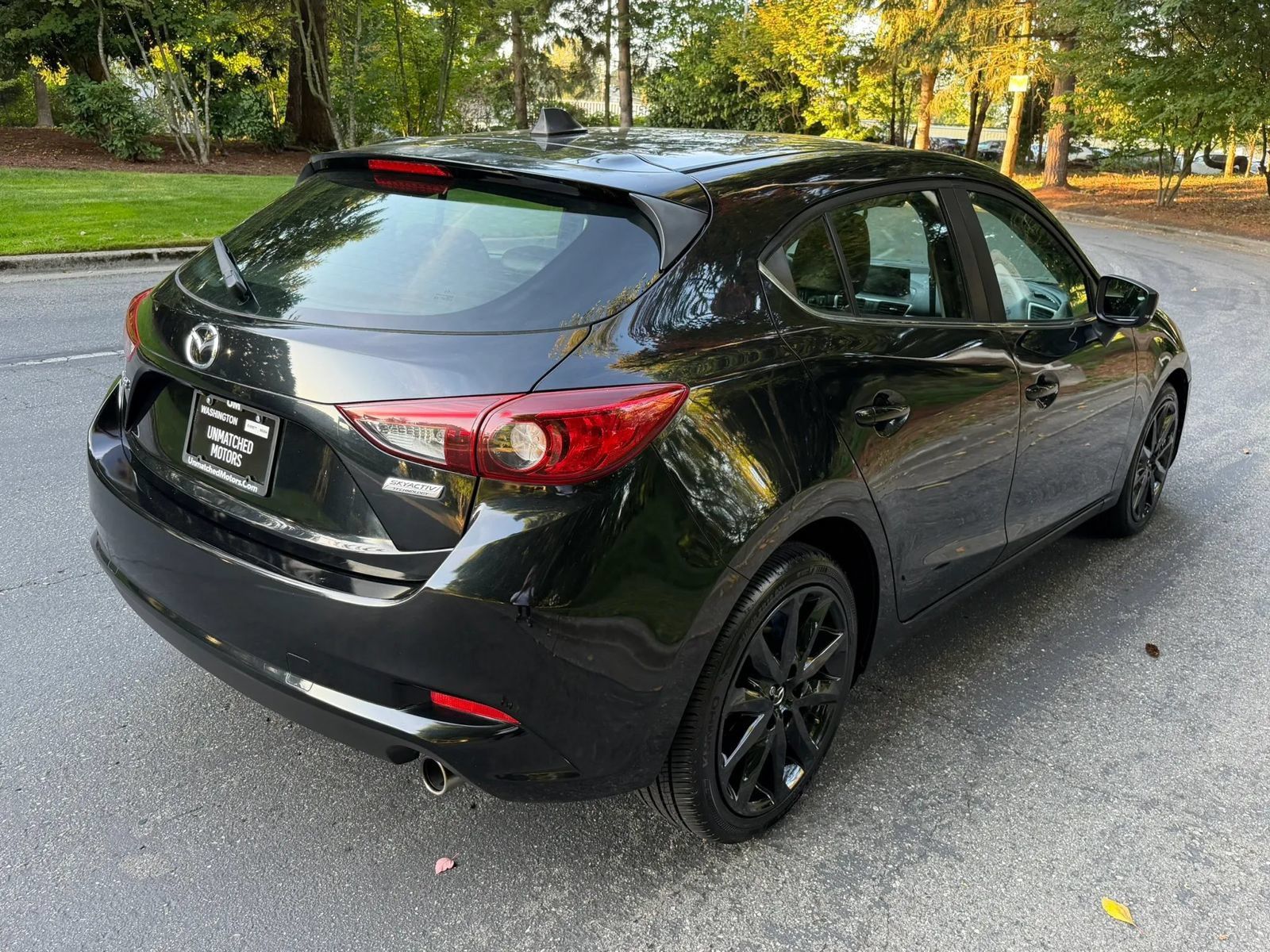 Used 2018 MAZDA MAZDA3 Touring FWD image 14