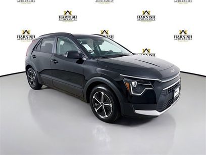New 2025 Kia Niro EX