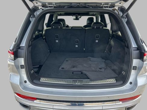 Used 2023 Jeep Grand Cherokee Overland w/ Luxury Tech Group IV image 13