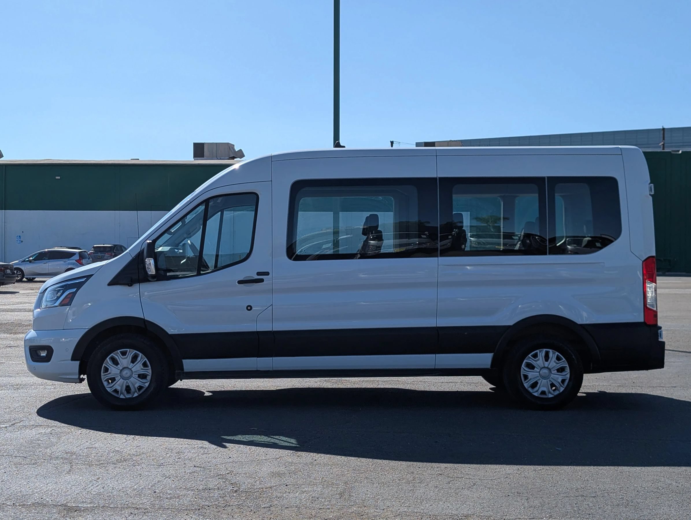 Used 2023 Ford Transit 350 XLT RWD image 5