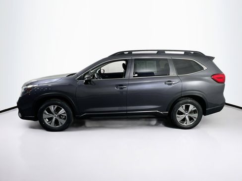 Used 2023 Subaru Ascent Premium image 8