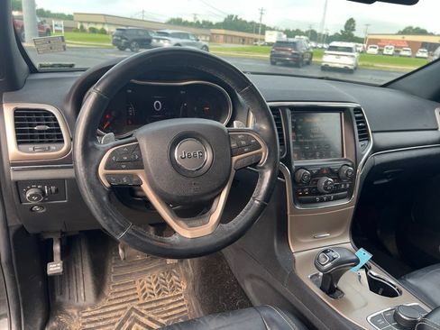 Used 2015 Jeep Grand Cherokee Limited w/ Trailer Tow Group IV AWD/4WD image 10
