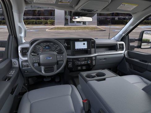 New 2026 Ford F250 XL RWD image 9