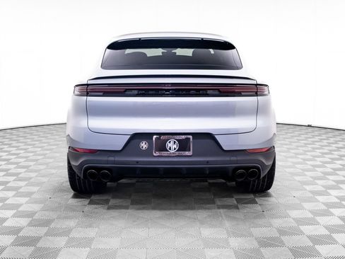 Certified 2025 Porsche Cayenne Coupe AWD/4WD image 10