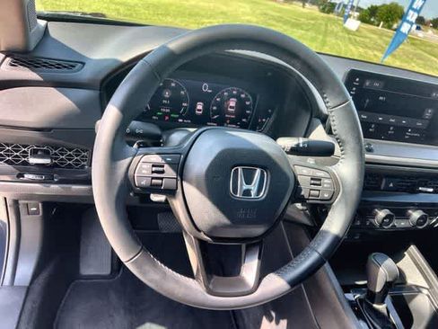 Used 2023 Honda Accord EX-L image 17