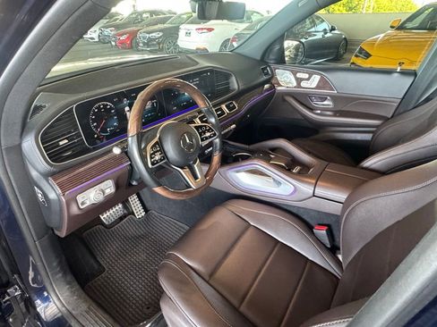 Used 2022 Mercedes-Benz GLS 450 4MATIC image 3