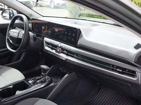 Used 2025 Kia K4 FWD image 39