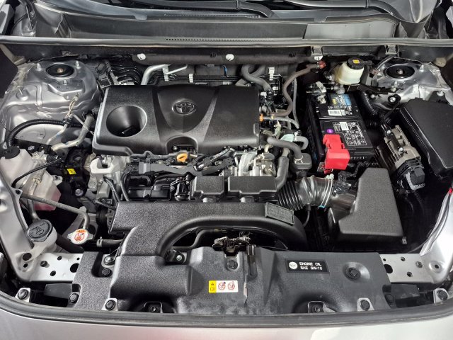 Certified 2021 Toyota RAV4 LE AWD/4WD image 8