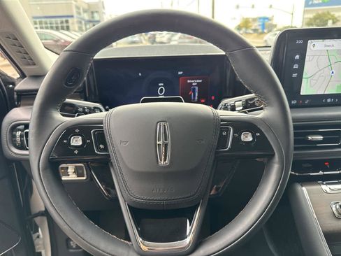 Used 2025 Lincoln Aviator Reserve w/ Illumination Package image 18