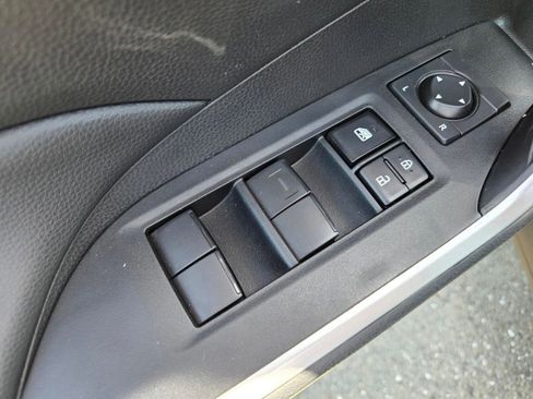 Used 2024 Toyota RAV4 LE AWD/4WD image 14