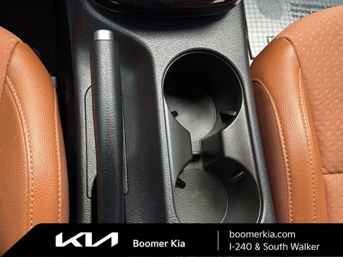Certified 2025 Kia Soul EX FWD image 28
