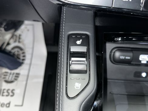 Used 2022 Kia Telluride EX w/ EX Premium Package AWD/4WD image 39