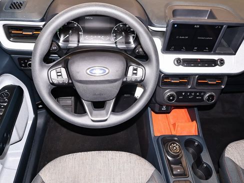 Certified 2023 Ford Maverick XLT image 21