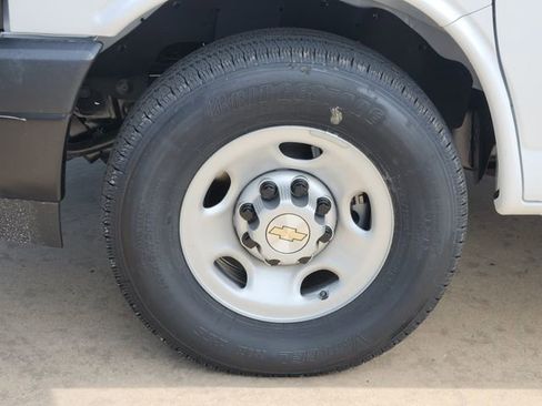 New 2026 Chevrolet Express 3500 LS RWD image 16