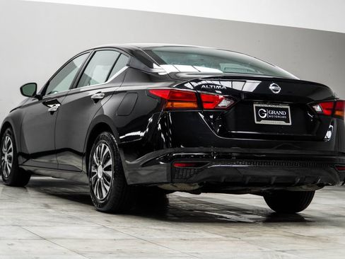 Used 2022 Nissan Altima 2.5 S FWD image 10