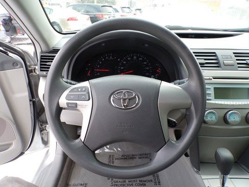 Used 2008 Toyota Camry LE image 10