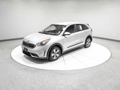Used 2018 Kia Niro FE FWD image 33