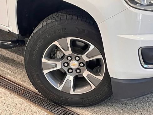 Used 2019 Chevrolet Colorado Z71 AWD/4WD image 25