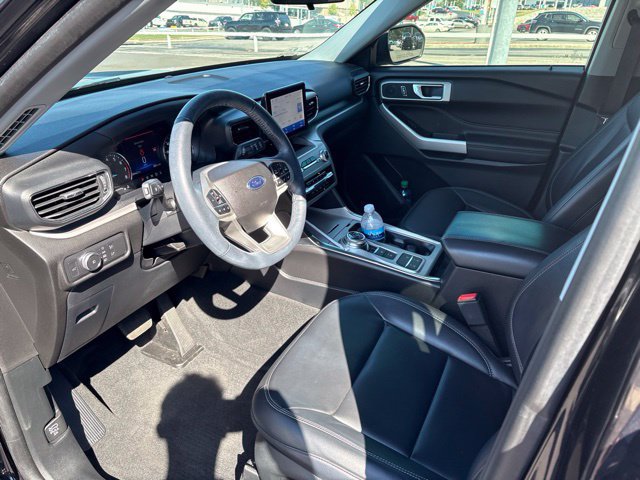 Used 2022 Ford Explorer XLT w/ Equipment Group 202A RWD image 8
