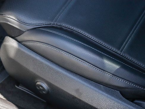 Used 2023 Mercedes-Benz C 300 Sedan image 28
