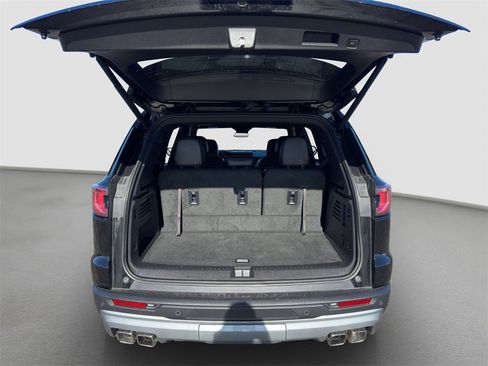 Used 2024 GMC Acadia Elevation image 27