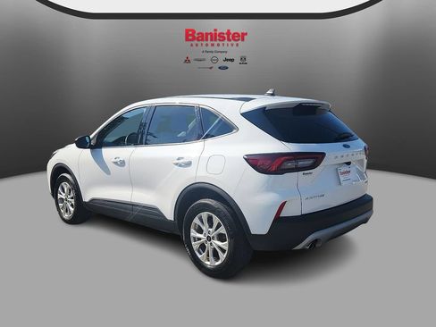 Used 2025 Ford Escape Active AWD/4WD image 6