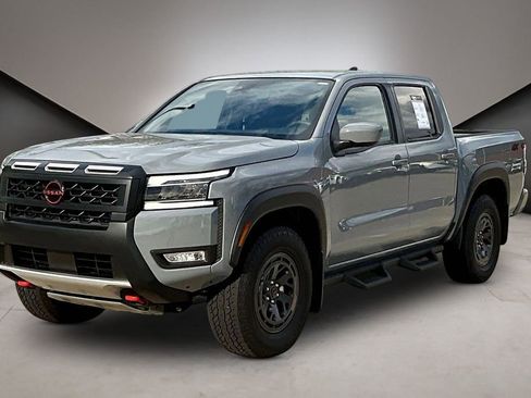 Certified 2025 Nissan Frontier PRO-4X AWD/4WD image 3